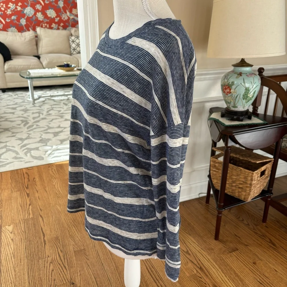 Madewell women’s medium blue cream stripped 100% Linen‎ 3/4 sleeve top - Picture 4 of 7